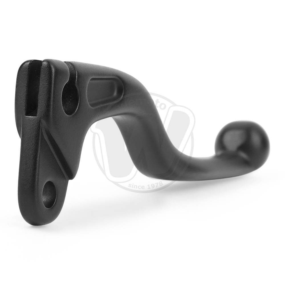 0BA9037_ad5605 two.jpg